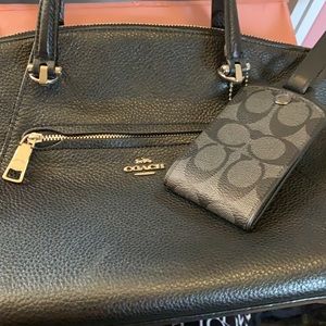 Authentic Coach C Logo Black and Gray Pebble Leather Large Luggage Tag G…